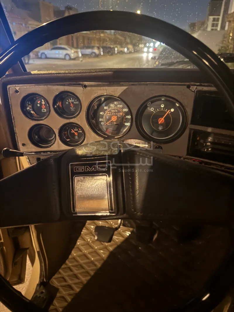 1982 جي ام سي سييرا