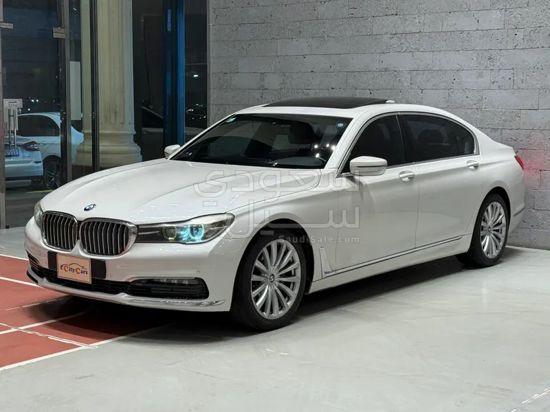 2016 بي ام دبليو الفئة السابعة 730 إل أي