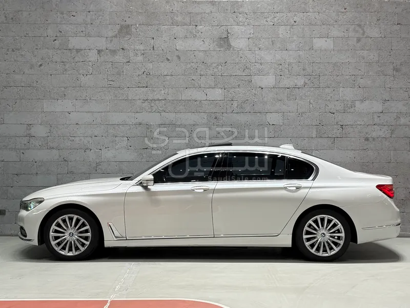 2016 بي ام دبليو الفئة السابعة 730 إل أي