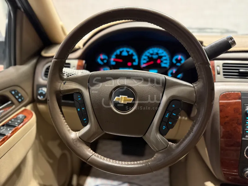 2011 شفروليه تاهو زد 71