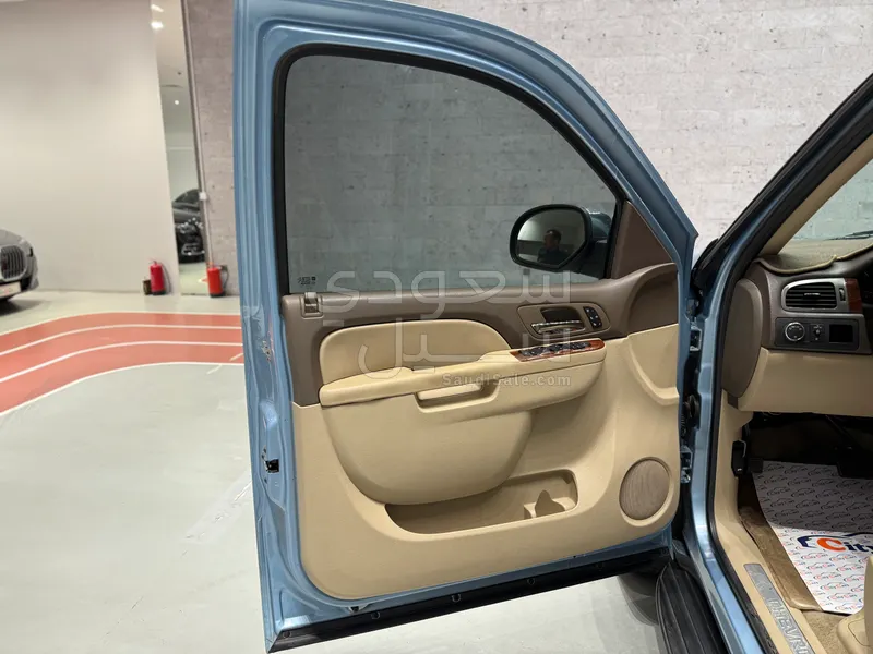 2011 شفروليه تاهو زد 71