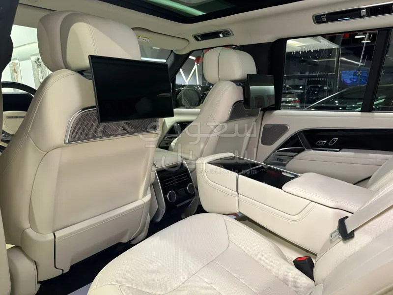 2025 لاند روفر رينج روفر اوتوبيوغرافي