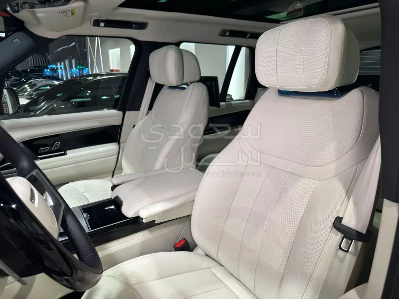 2025 لاند روفر رينج روفر اوتوبيوغرافي