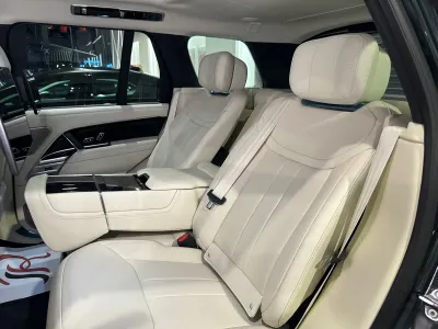 2025 لاند روفر رينج روفر اوتوبيوغرافي