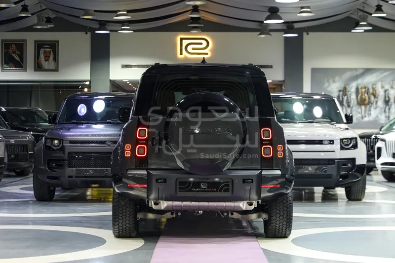 2026 لاند روفر ديفيندر اس اي