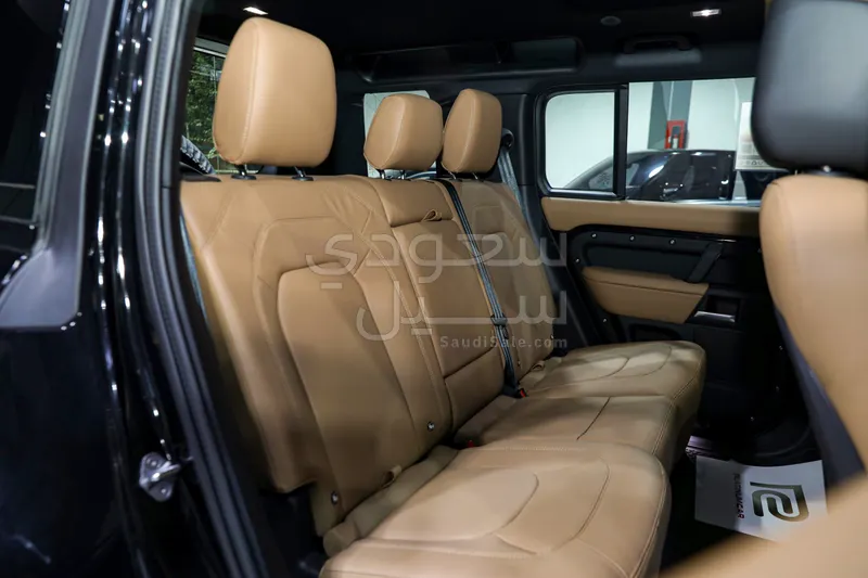 2026 لاند روفر ديفيندر اس اي