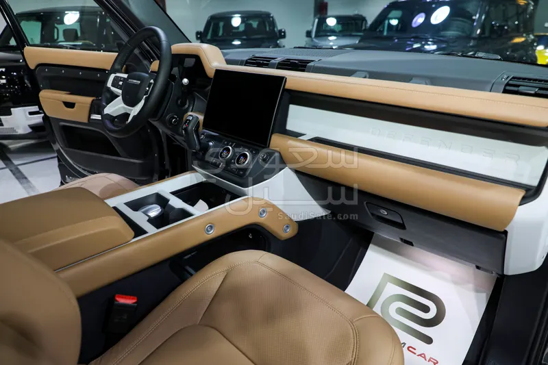 2026 لاند روفر ديفيندر اس اي