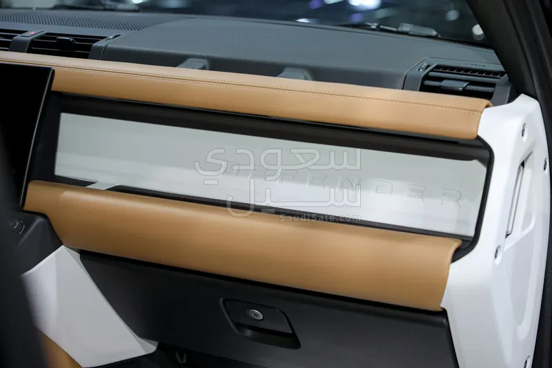 2026 لاند روفر ديفيندر اس اي