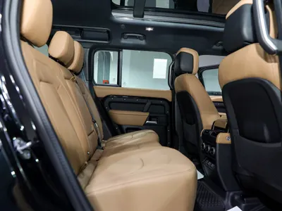 2026 لاند روفر ديفيندر اس اي