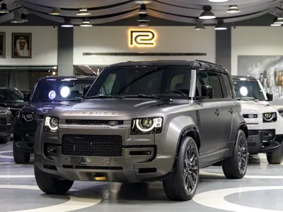 2025 لاند روفر ديفيندر اوكتا