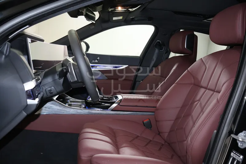 2026 بي ام دبليو الفئة السابعة 740أي