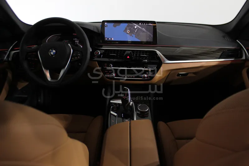 2023 بي ام دبليو الفئة الخامسة 520 أي