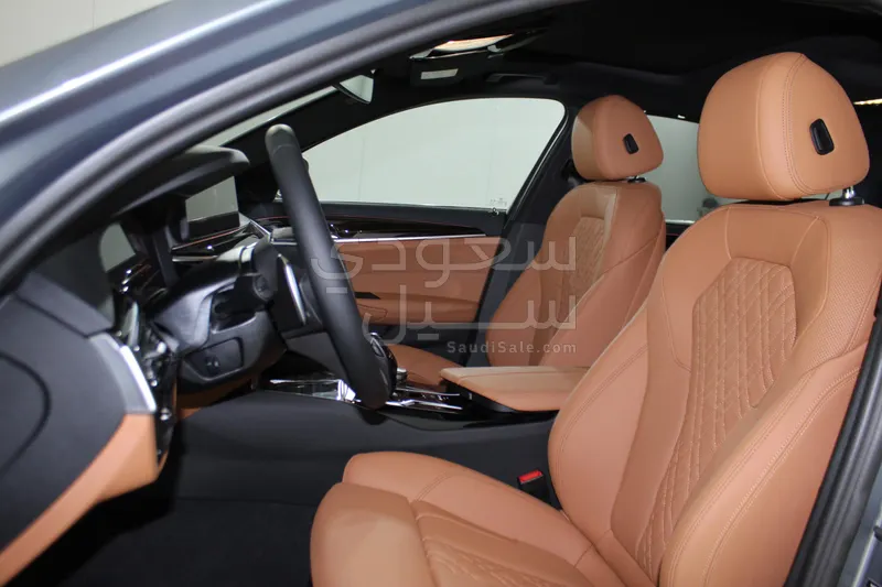 2023 بي ام دبليو الفئة الخامسة 520 أي