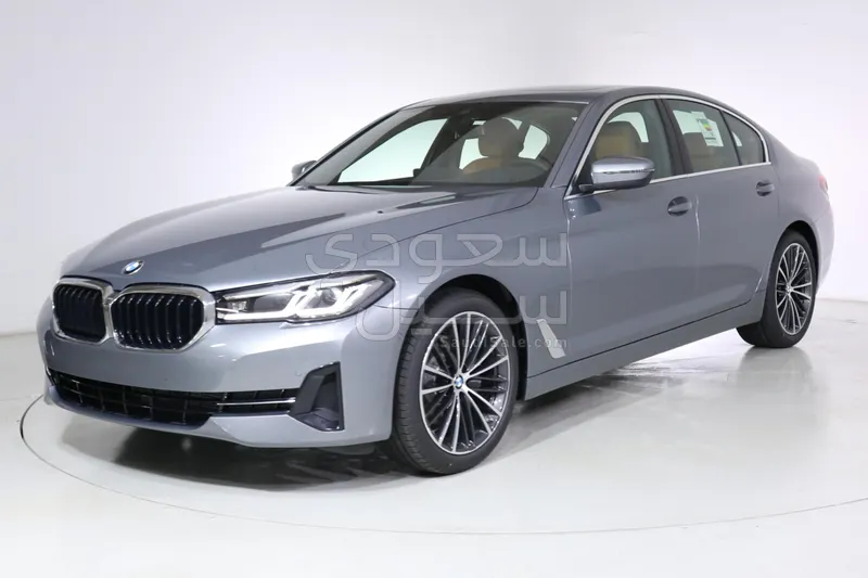 2023 بي ام دبليو الفئة الخامسة 520 أي