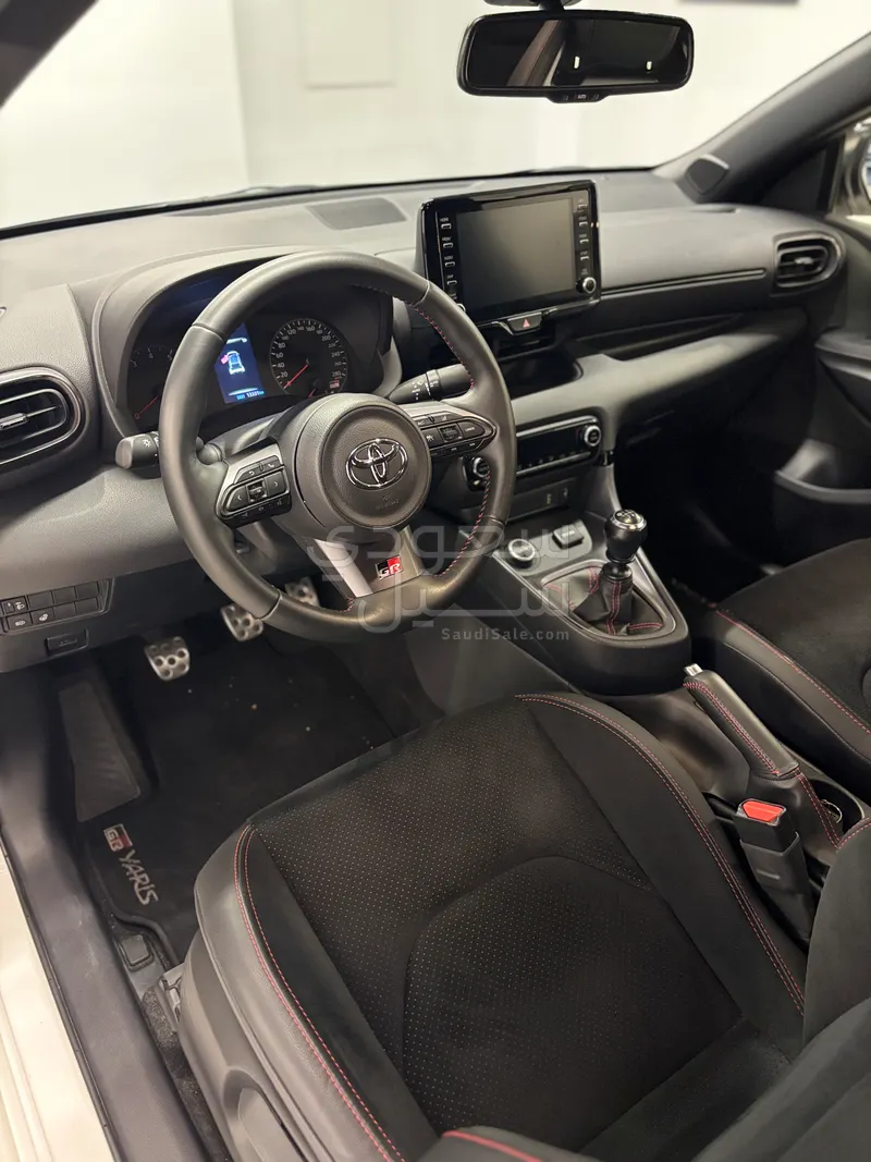 2023 تويوتا ياريس جي ار
