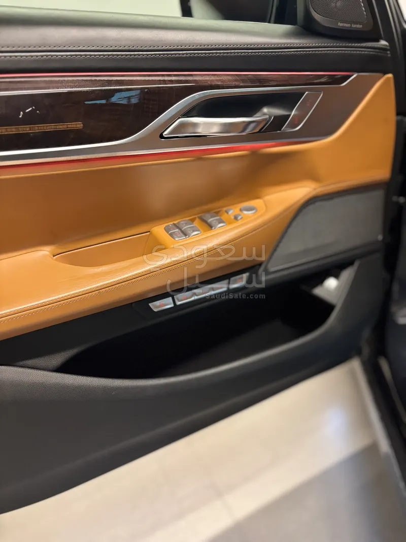 2016 بي ام دبليو الفئة السابعة 740 إل أي