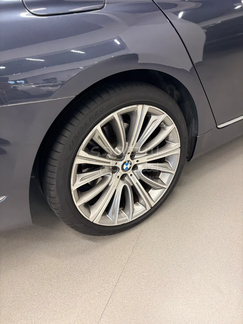 2016 بي ام دبليو الفئة السابعة 740 إل أي