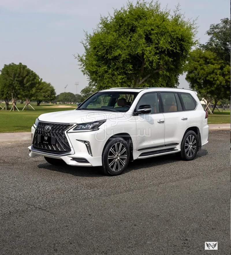 2018 لكزس إل إكس 570 اس