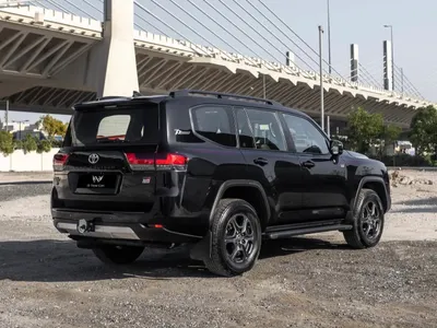 2024 تويوتا لاند كروزر جي ار سبورت