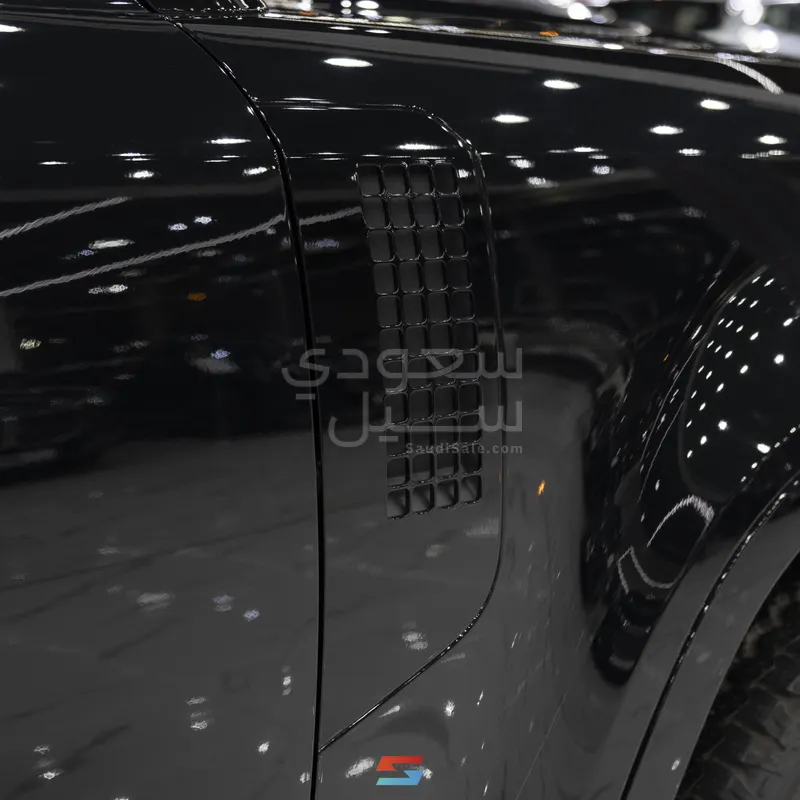 2026 لاند روفر ديفيندر اكس داينمك