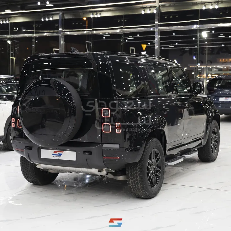 2026 لاند روفر ديفيندر اكس داينمك