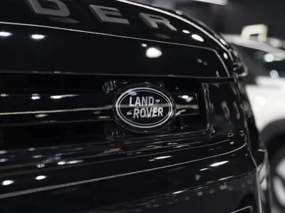 2026 لاند روفر ديفيندر اكس داينمك