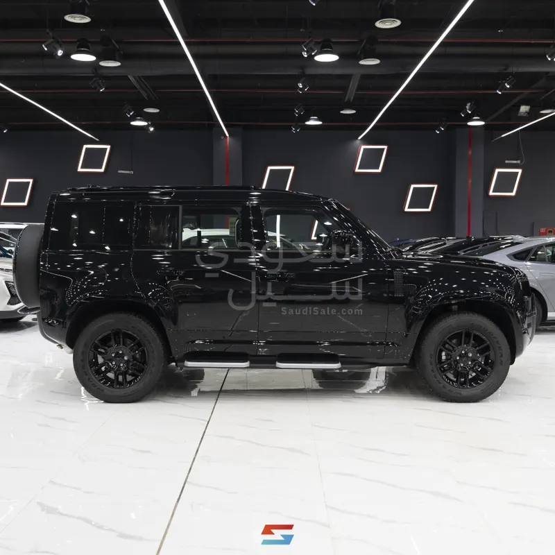 2026 لاند روفر ديفيندر 110