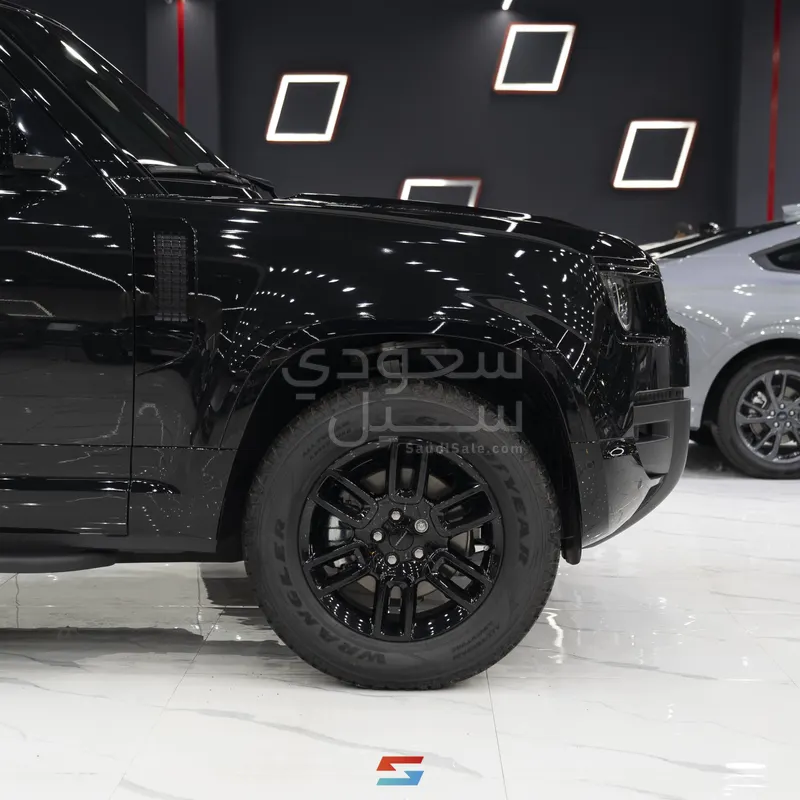 2026 لاند روفر ديفيندر 110