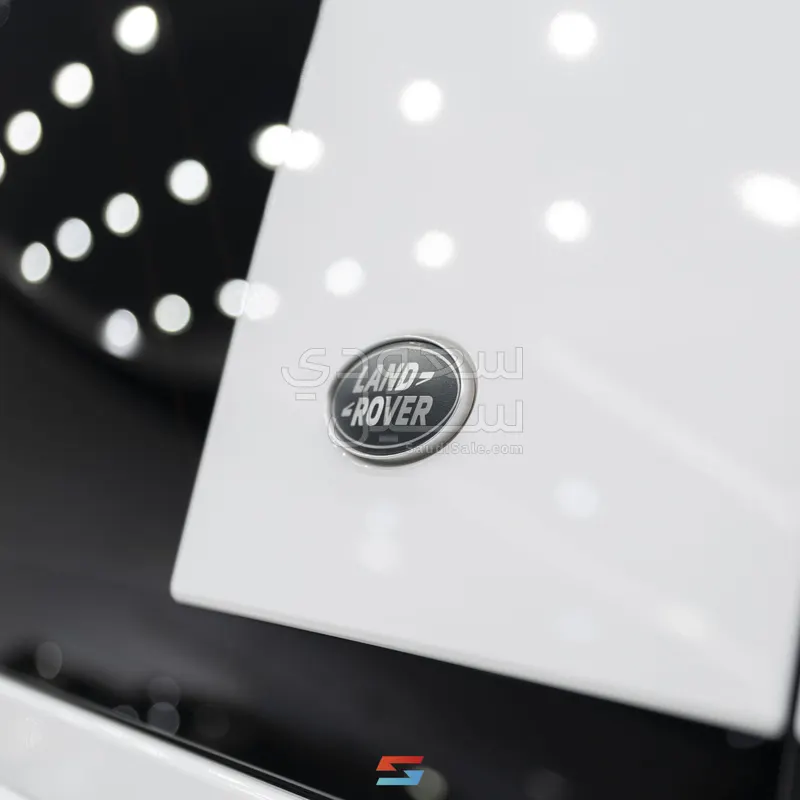 2020 لاند روفر ديفيندر 110