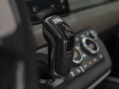 2020 لاند روفر ديفيندر اس اي