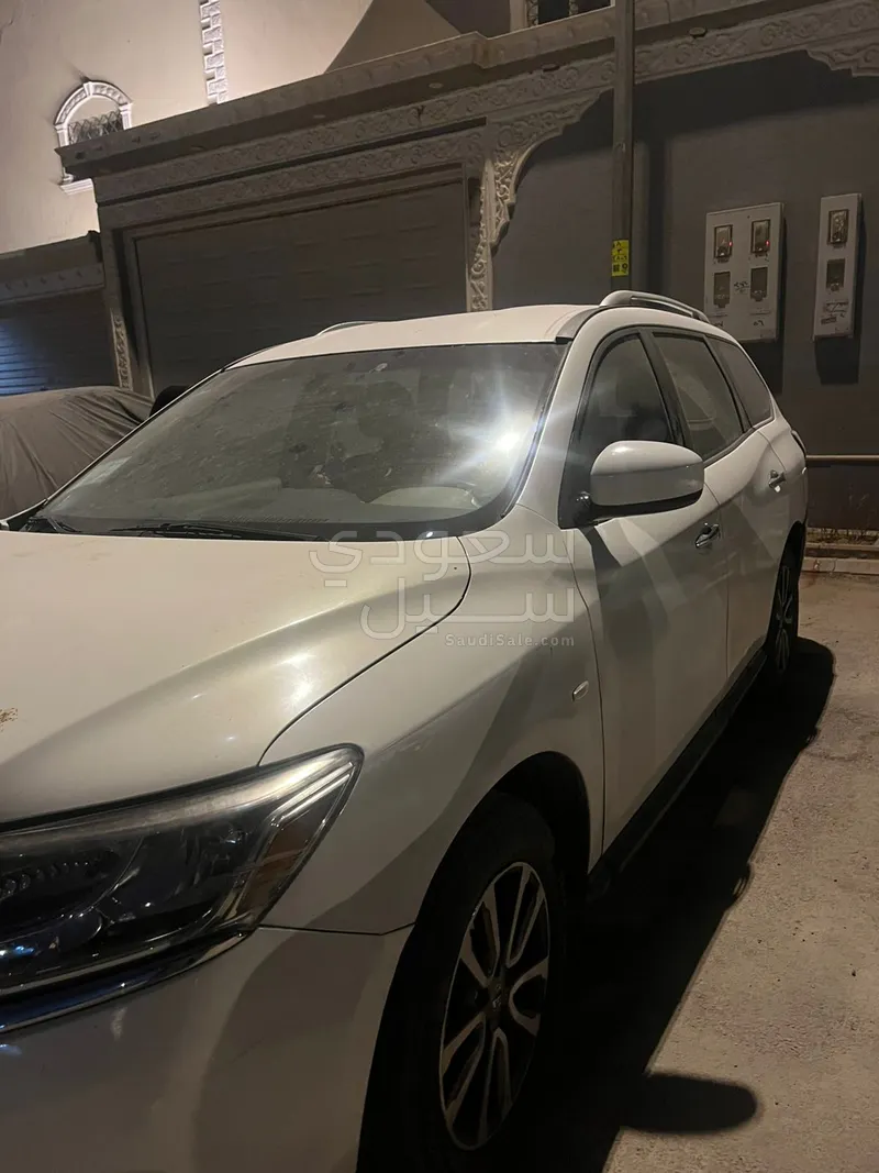 2013 نيسان باثفايندر