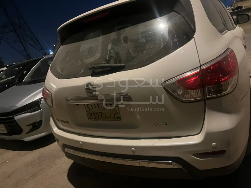 2013 نيسان باثفايندر