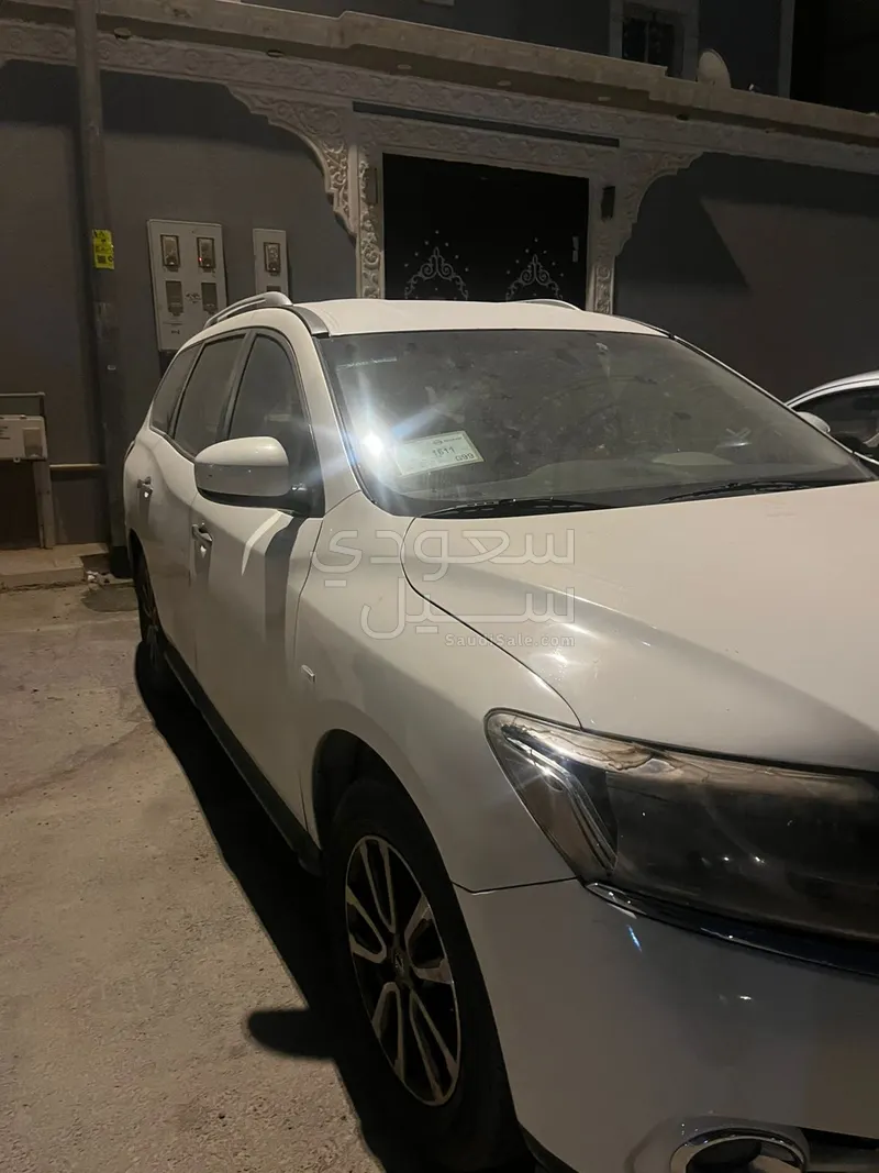 2013 نيسان باثفايندر