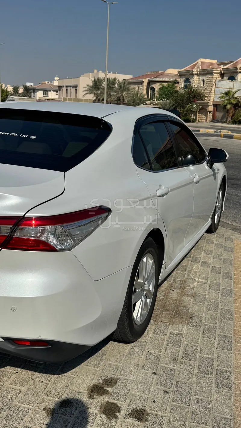 2019 تويوتا كامري ال اي