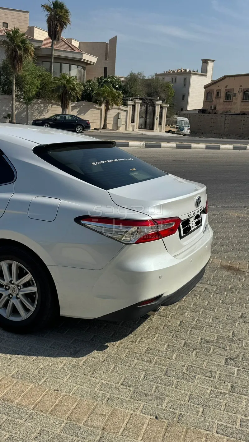 2019 تويوتا كامري ال اي