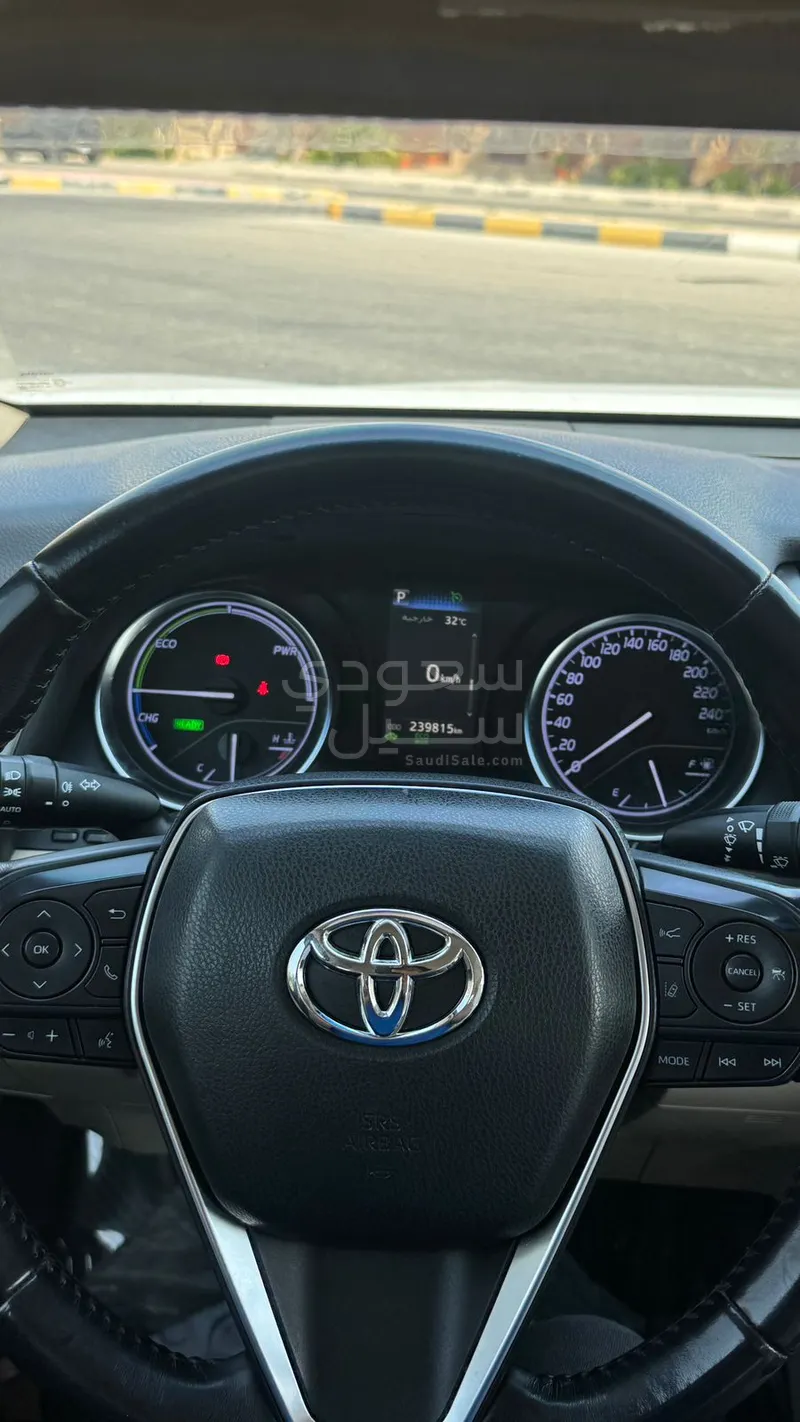 2019 تويوتا كامري ال اي