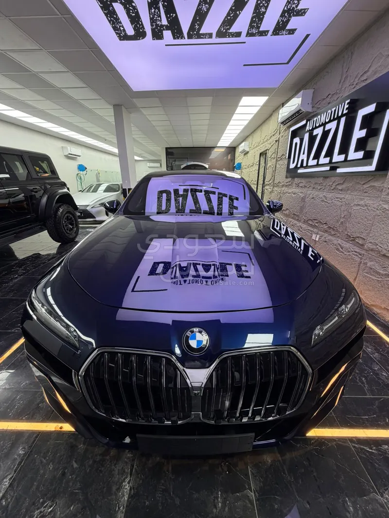 2026 بي ام دبليو الفئة السابعة 735أي