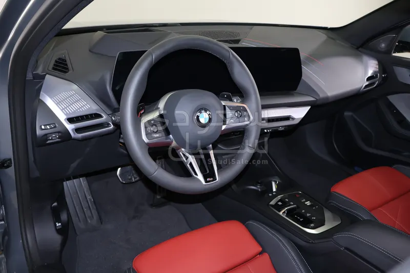 2025 بي ام دبليو الفئة الاولى 118 أي