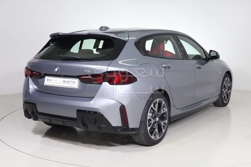 2025 بي ام دبليو الفئة الاولى 118 أي