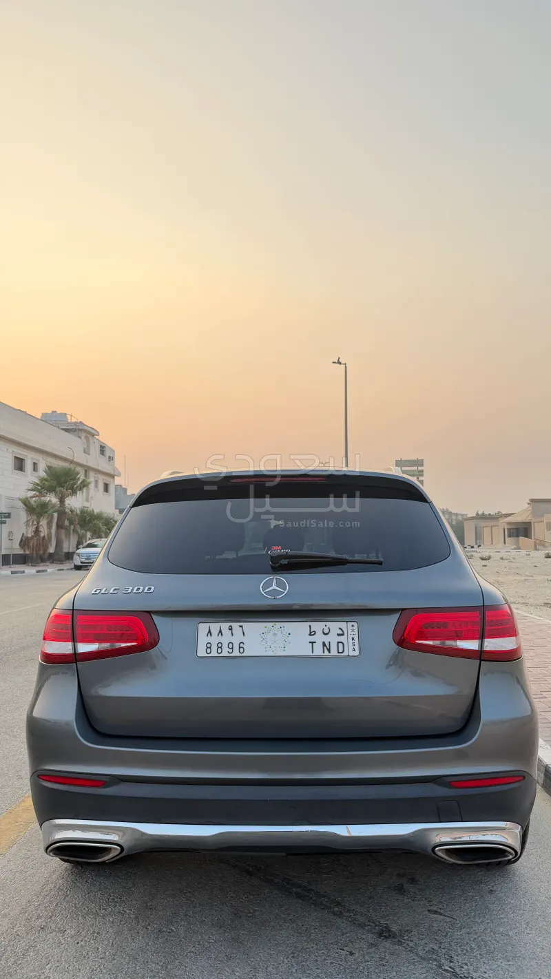 2016 مرسيدس - بنز جي إل سي 300