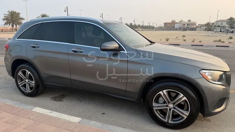 2016 مرسيدس - بنز جي إل سي 300