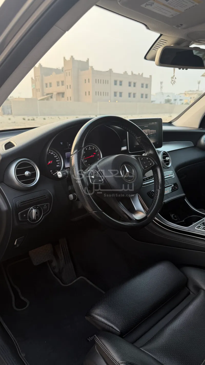 2016 مرسيدس - بنز جي إل سي 300
