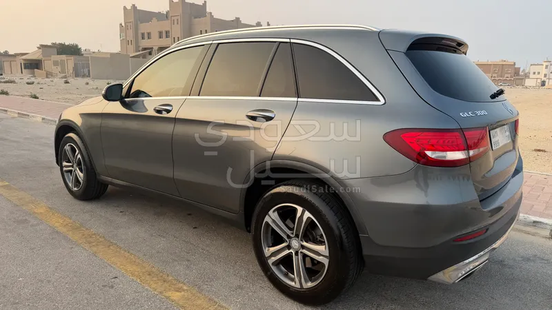 2016 مرسيدس - بنز جي إل سي 300