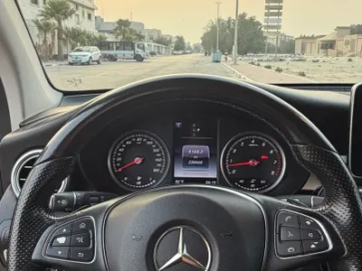 2016 مرسيدس - بنز جي إل سي 300