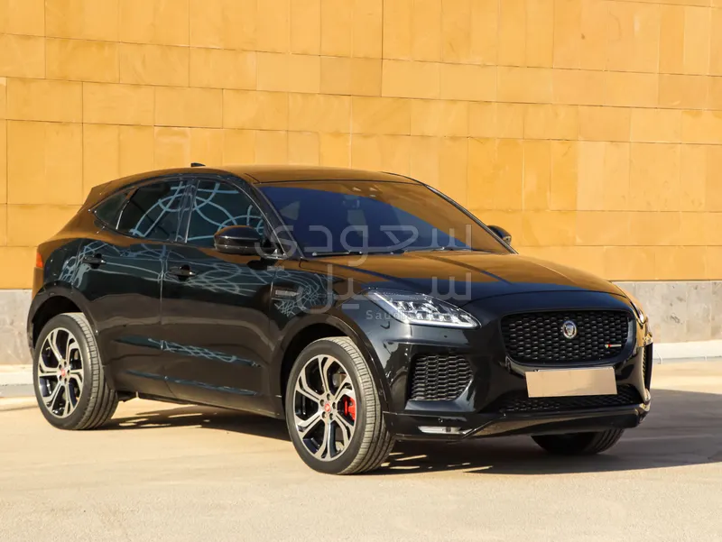 2018 جاكوار اي-بيس