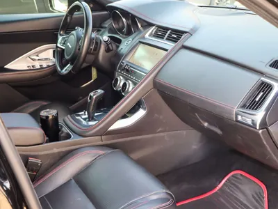 2018 جاكوار اي-بيس