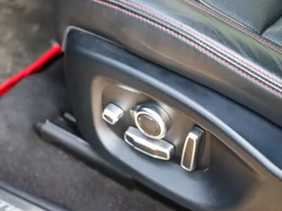 2018 جاكوار اي-بيس