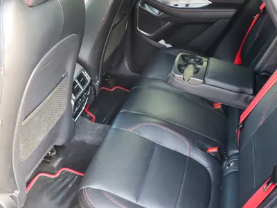 2018 جاكوار اي-بيس