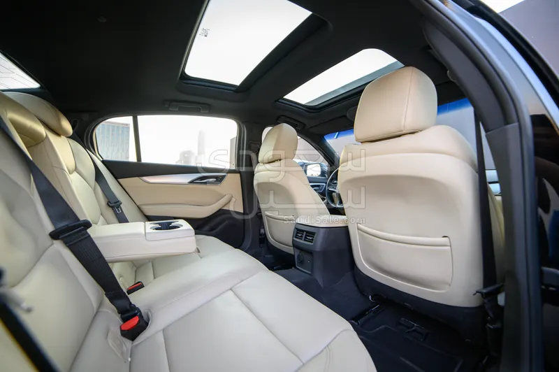 2022 كاديلاك سي تي 5