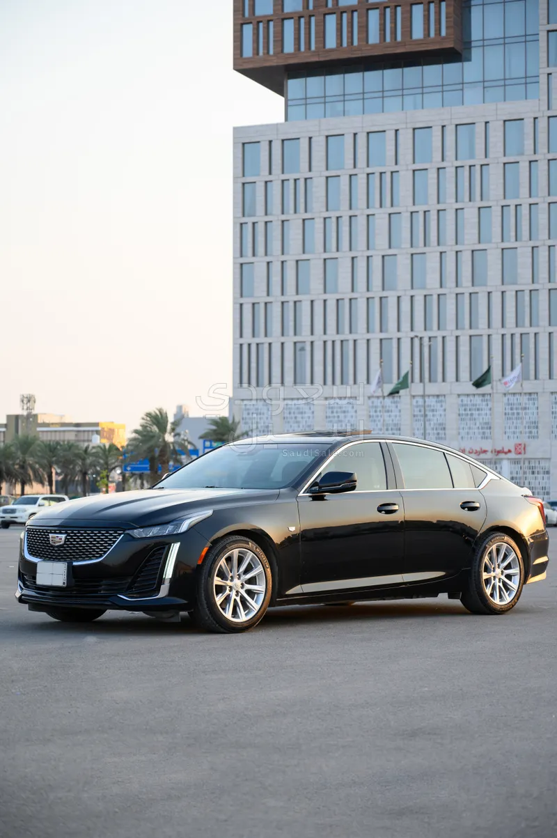 2022 كاديلاك سي تي 5